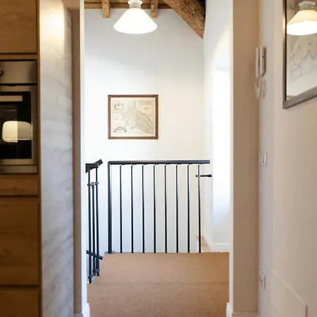 Semesterbostad Loft Olmo Elegance *